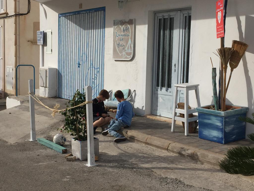 La Marina De Maria Guest House Cala Figuera  Exterior photo
